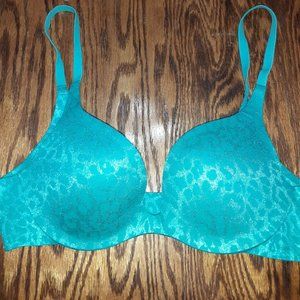 Victoria's Secret push up bra sz 32B